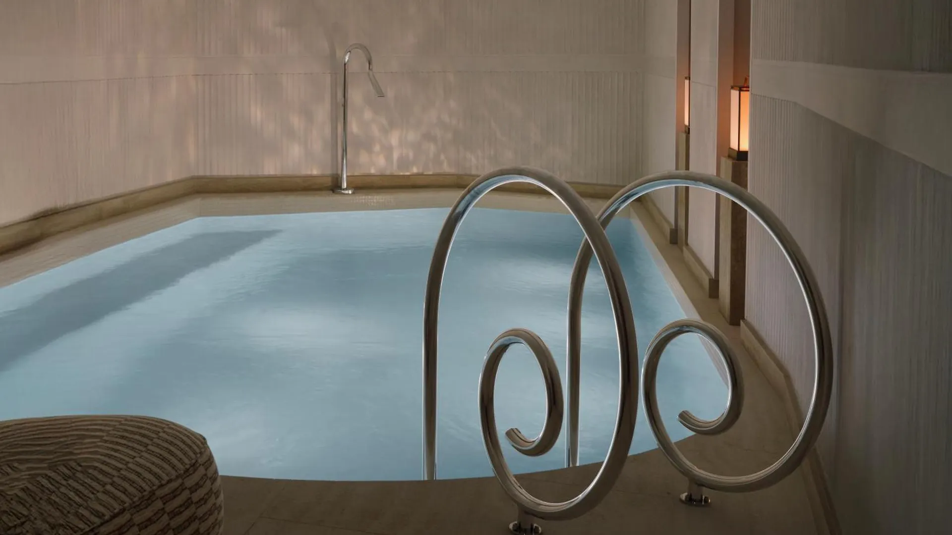 Hotel Hana Paris